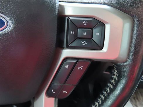 Used 2019 Ford F250 Lariat w/ Lariat Ultimate Package AWD/4WD image 22