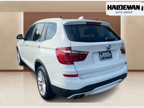 Used 2017 BMW X3 xDrive28i AWD/4WD image 3