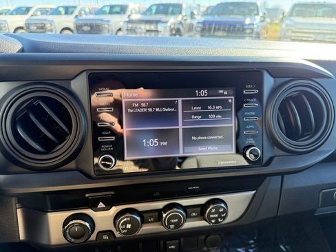 Used 2020 Toyota Tacoma SR image 25