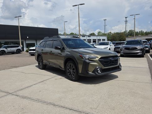 Used 2025 Subaru Outback Onyx Edition AWD/4WD image 2