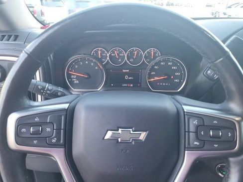 Used 2021 Chevrolet Silverado 1500 LT Trail Boss w/ Convenience Package II AWD/4WD image 9