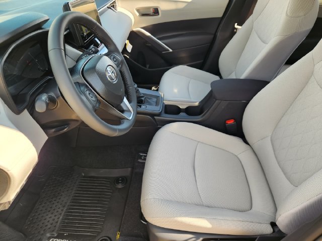 New 2026 Toyota Corolla Cross LE FWD image 9
