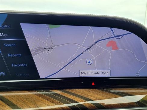 Used 2022 Cadillac Escalade Premium Luxury Platinum w/ Heavy-Duty Trailer Package image 18