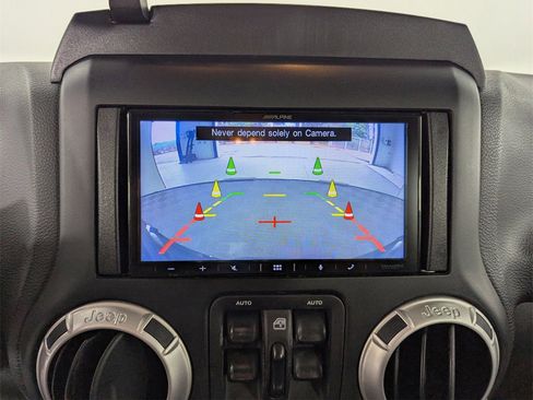 Used 2017 Jeep Wrangler Unlimited Sahara w/ Dual Top Group image 25