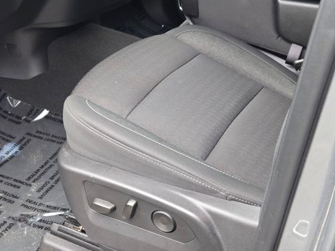 Certified 2025 Chevrolet Silverado 1500 LT image 21