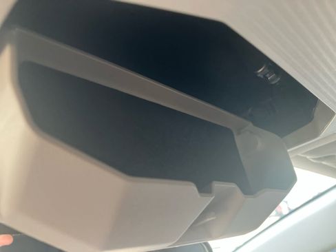 Certified 2025 Toyota RAV4 LE FWD image 21