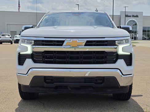 Used 2024 Chevrolet Silverado 1500 LT AWD/4WD image 2