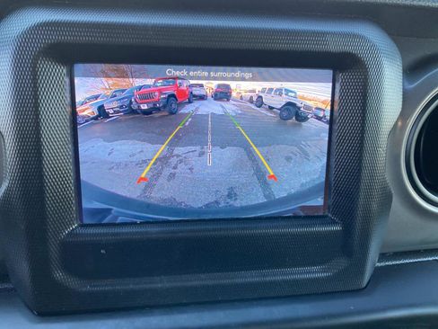 Certified 2021 Jeep Wrangler Unlimited Sport image 13