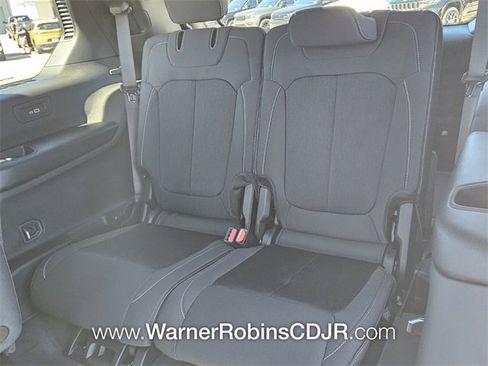 New 2025 Jeep Grand Cherokee L Laredo w/ Luxury Tech Group I image 9