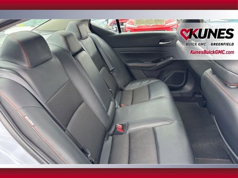 Used 2025 Nissan Altima 2.5 SR image 37