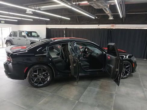 Used 2022 Dodge Charger SXT w/ Blacktop Package RWD image 27