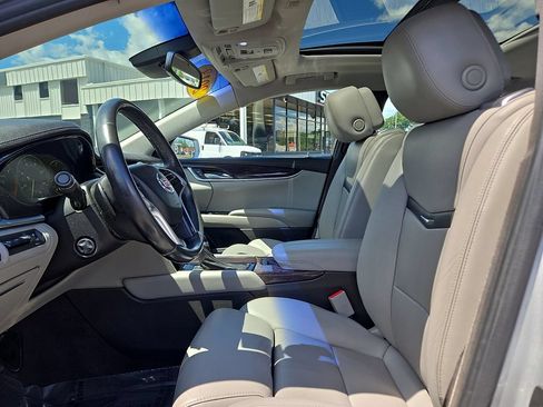 Used 2013 Cadillac XTS Premium FWD image 15