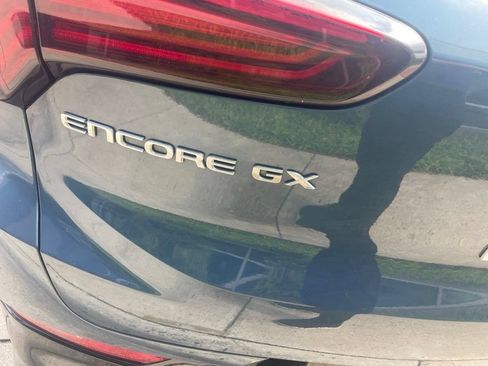 Used 2025 Buick Encore GX Sport Touring w/ Experience Buick Package FWD image 4