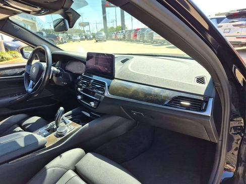 Used 2021 BMW 530i xDrive w/ Premium Package AWD/4WD image 39