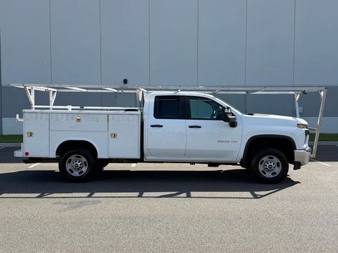 Used 2022 Chevrolet Silverado 2500 W/T w/ WT Convenience Package RWD image 4