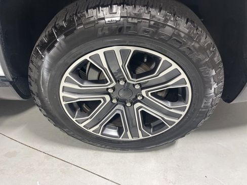 Used 2024 Jeep Wagoneer Series II image 35