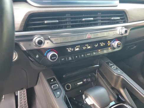 Certified 2022 Kia Telluride SX w/ SX Prestige Package image 20