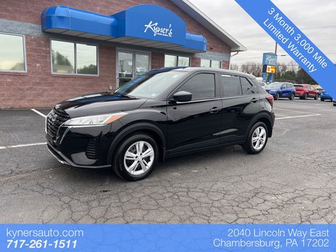Used 2024 Nissan Kicks S image 1