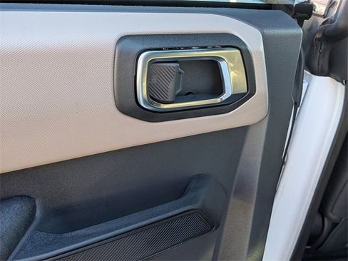 Used 2024 Ford Bronco Big Bend image 28