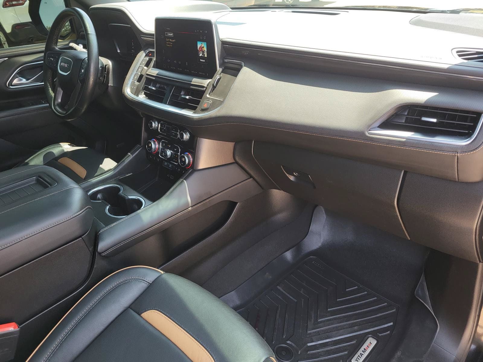 Used 2023 GMC Yukon AT4 w/ AT4 Premium Package AWD/4WD image 8