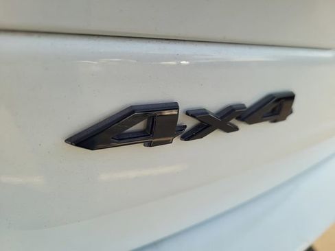 Used 2024 Jeep Grand Cherokee Altitude image 26