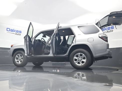 Used 2023 Toyota 4Runner SR5 RWD image 60