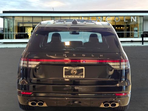 New 2026 Lincoln Aviator Black Label w/ Jet Appearance Package image 4