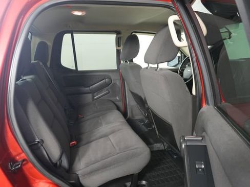 Used 2010 Ford Explorer Sport Trac XLT image 25