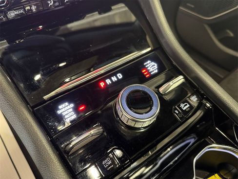 Used 2022 Jeep Grand Cherokee Trailhawk image 21