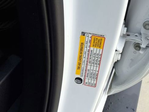 Used 2025 Chevrolet Silverado 1500 LT image 30