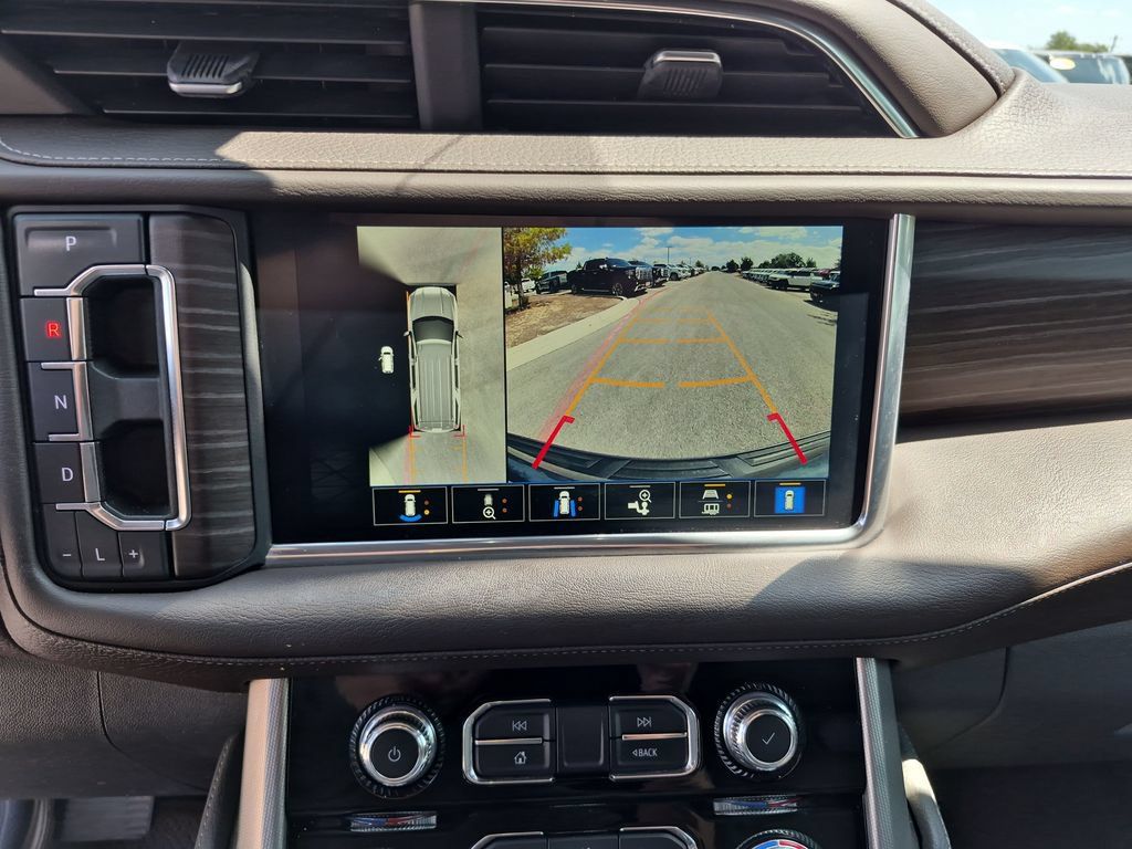 Used 2022 GMC Yukon XL Denali RWD image 29