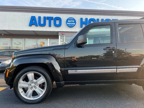 Used 2012 Jeep Liberty Limited Jet w/ Comfort/Convenience Group image 35