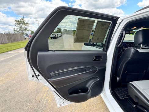 Used 2023 Dodge Durango GT AWD/4WD image 43