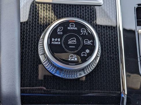 New 2025 Mitsubishi Outlander SEL Black Edition image 23