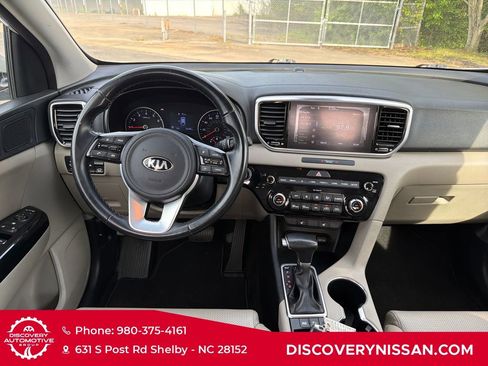 Used 2020 Kia Sportage EX image 30