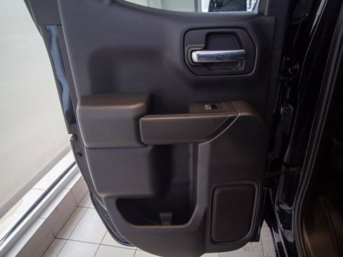 Certified 2022 Chevrolet Silverado 1500 LT image 9