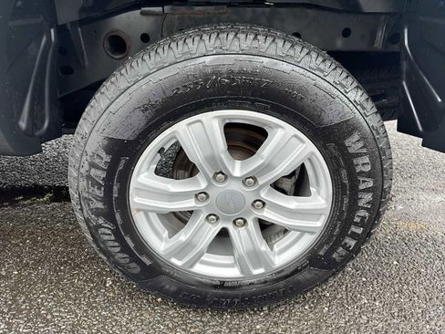 Used 2020 Ford Ranger XL w/ Equipment Group 101A Mid image 19