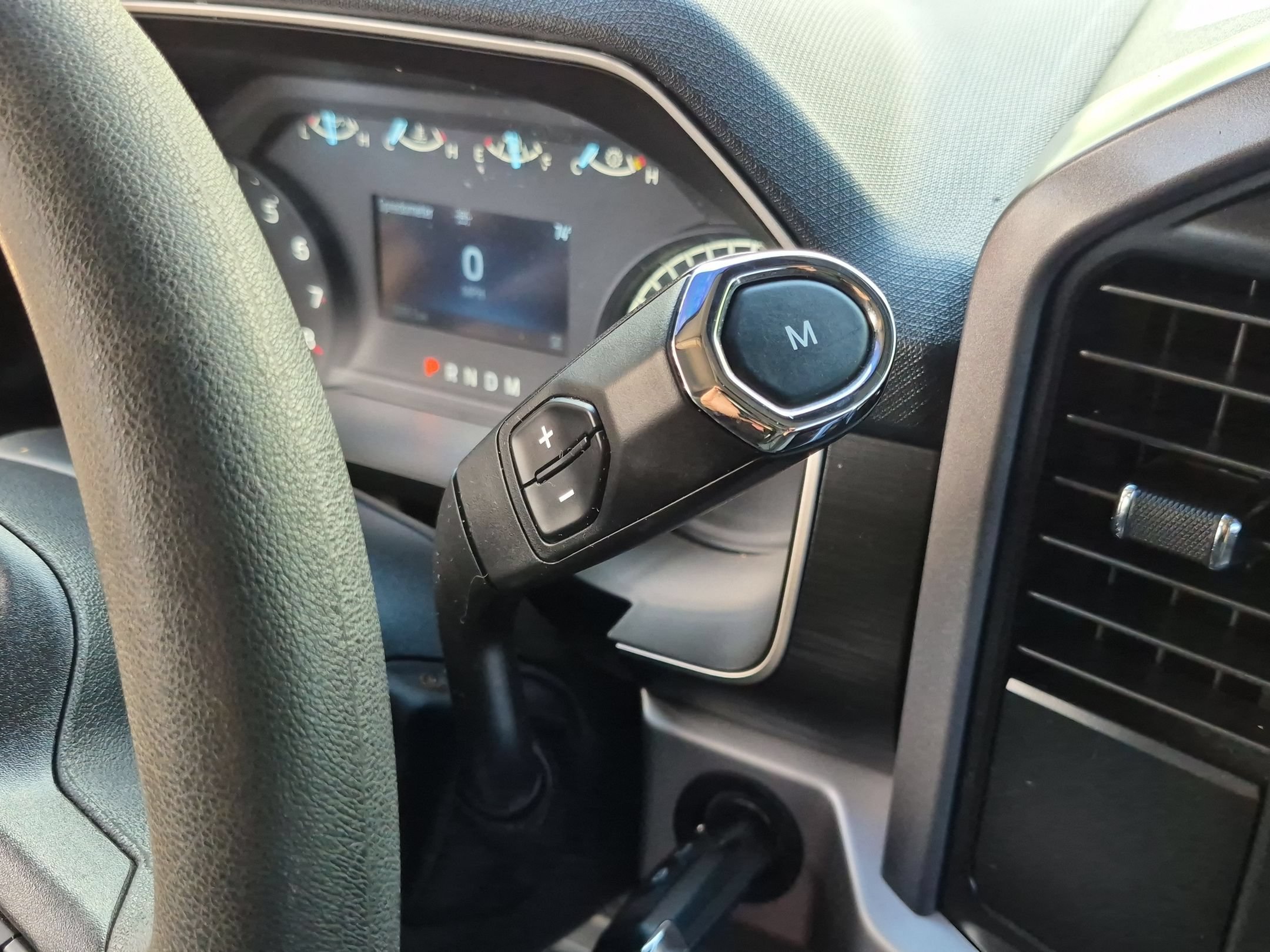 Used 2023 Ford F150 XLT RWD image 17