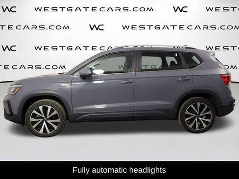 Used 2023 Volkswagen Taos SE image 5