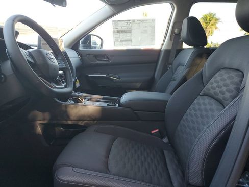 New 2026 Nissan Pathfinder SV image 18