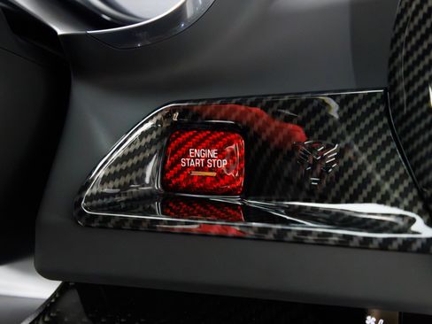 Used 2018 Chevrolet Camaro ZL1 image 29