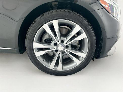 Used 2017 Mercedes-Benz C 300 4MATIC Sedan image 31