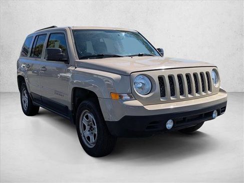 Used 2016 Jeep Patriot Sport w/ Power Value Group image 3
