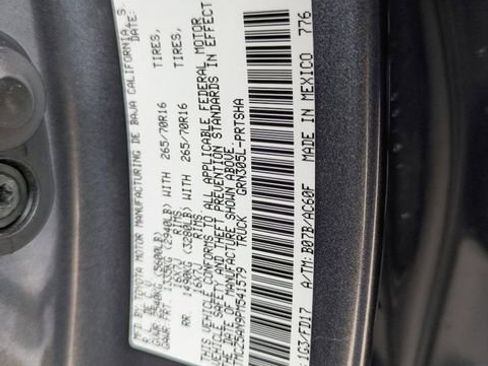 Used 2023 Toyota Tacoma TRD Off-Road image 34