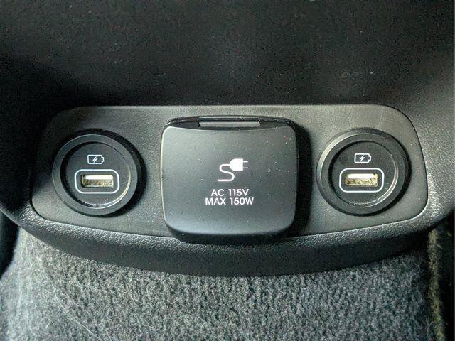 Used 2023 Hyundai Santa Fe Calligraphy FWD image 13