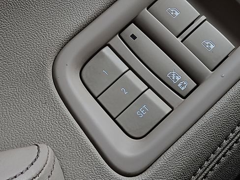 Used 2014 Buick LaCrosse Premium w/ Driver Confidence Package image 25