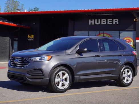 Used 2020 Ford Edge SE image 1