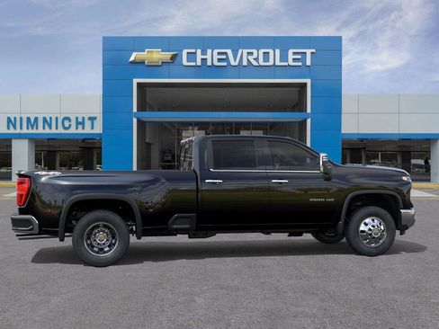New 2026 Chevrolet Silverado 3500 LTZ image 5