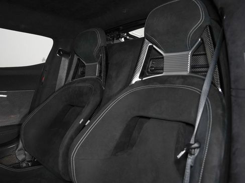 Used 2019 Ford GT RWD image 44