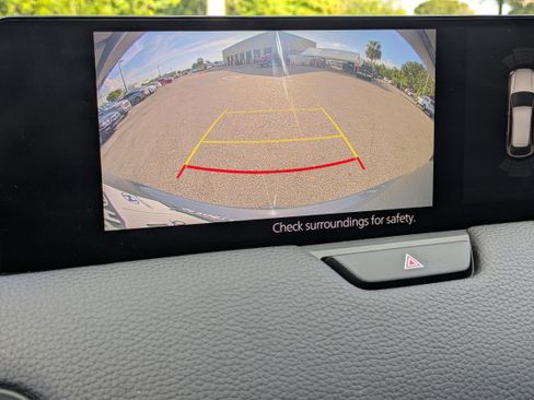 Used 2025 MAZDA CX-70 Plug-In Hybrid w/ Premium Pkg image 34